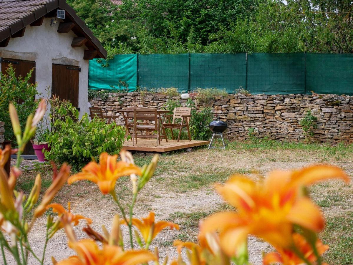Gite Du Lavoir Leyrieu Eksteriør bilde